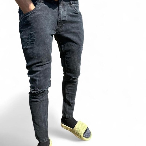 The Unbranded Brand Other - DRVN Black Distressed Skinny Jeans 30x32